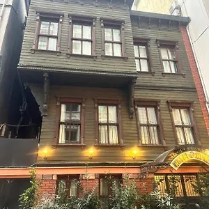  Hotel Adil