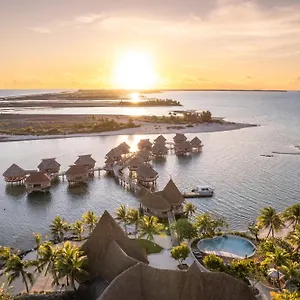 **** Resort Le By Pearl French Polynesia